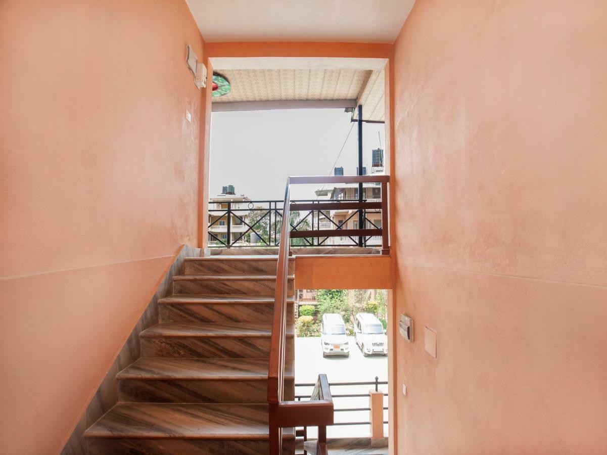Spot On 486 Hotel Holy Lodge Sauraha Exterior foto